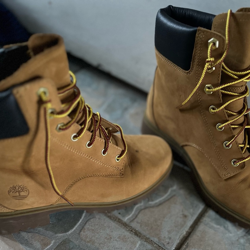 Women’s timberland size 7